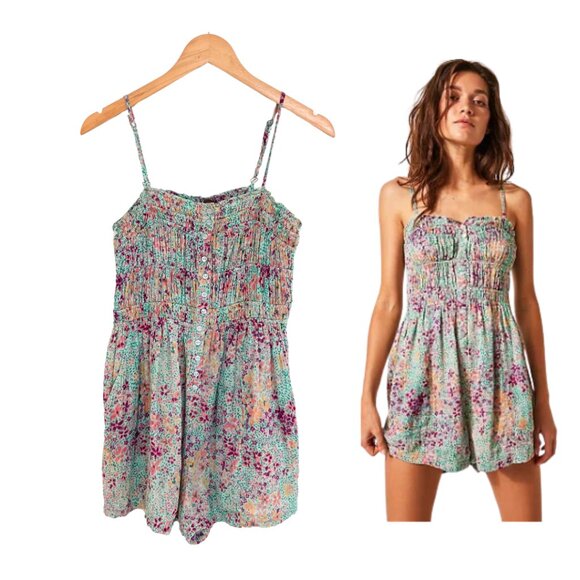 Free People Romper Women Small Shorts Sammi Floral Smocked Boho FP One 83224097 - Picture 1 of 12